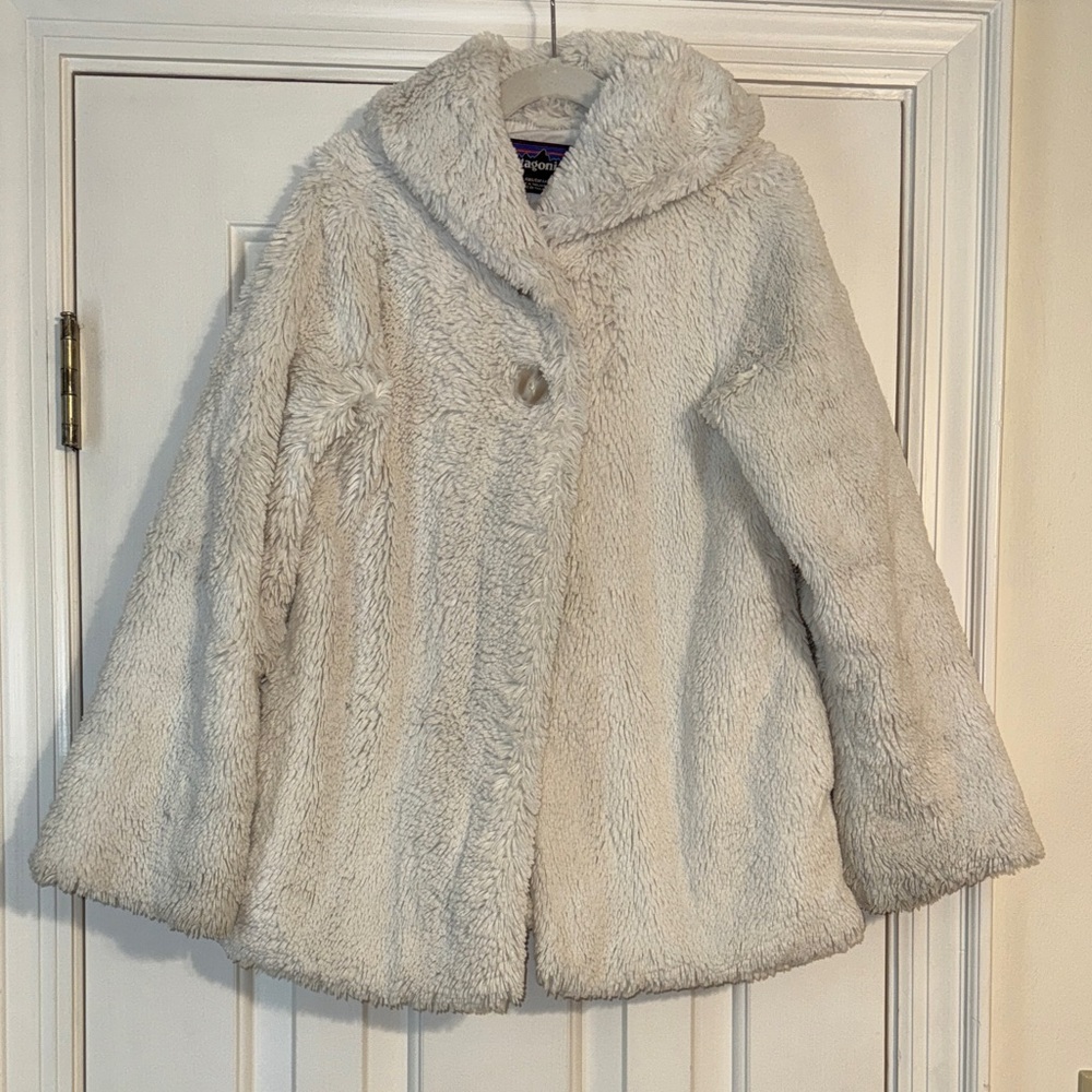 Patagonia White Faux Fur Jacket girls medium